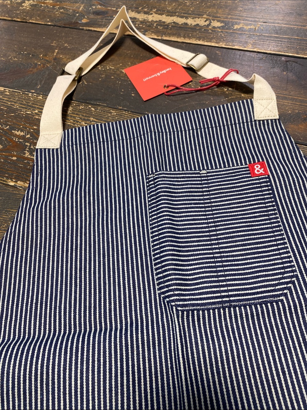 Essential Apron Patterns - OS - Picture 4 of 10